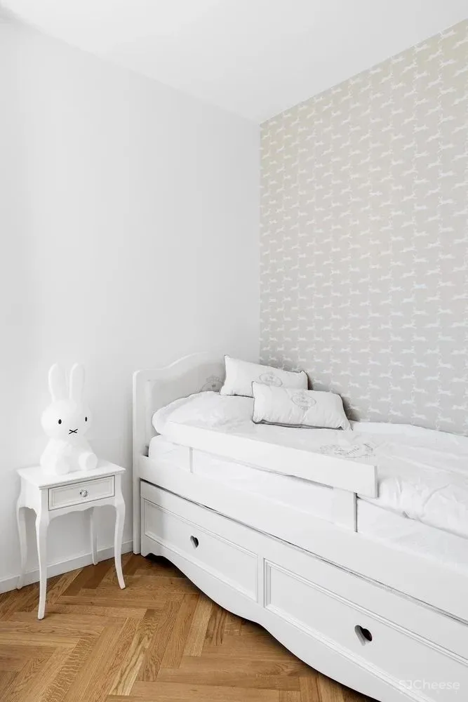 经典黑白 时尚跳色,玩出高级感