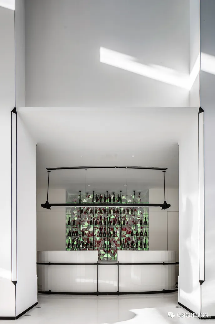 新作|神圣的空旷—沈阳中海和平之门售楼部