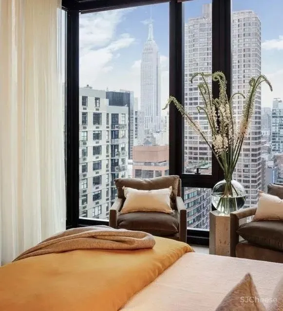 Richard Meier 设计的公寓楼,极简主义精装够低调、也够奢华!