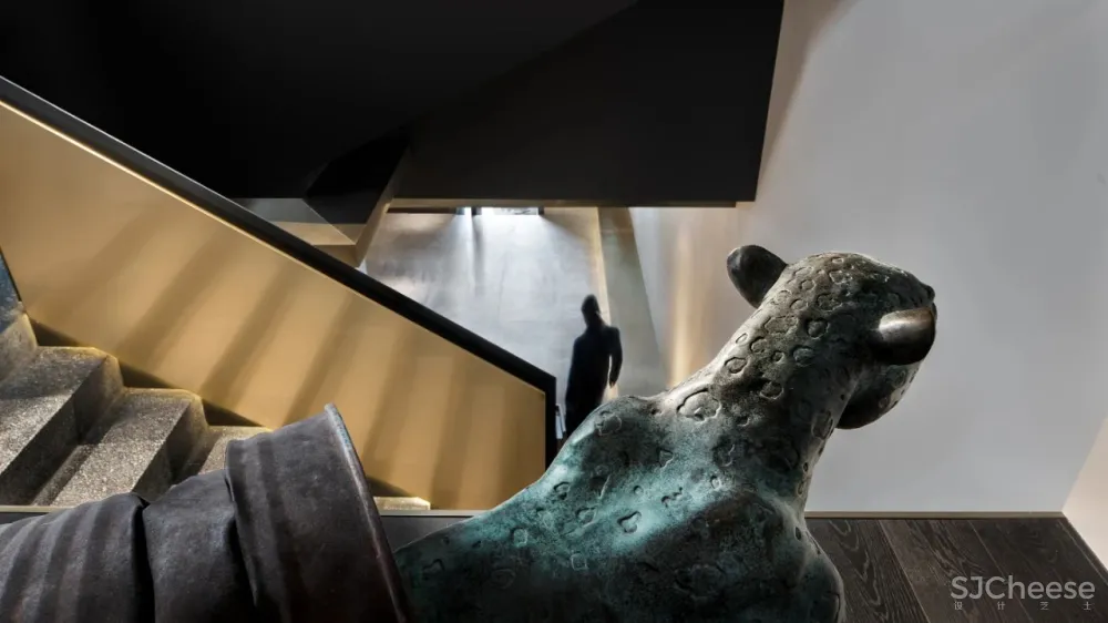 【2019年鉴榜办公作品】FW.GID 办公室 曾建龙