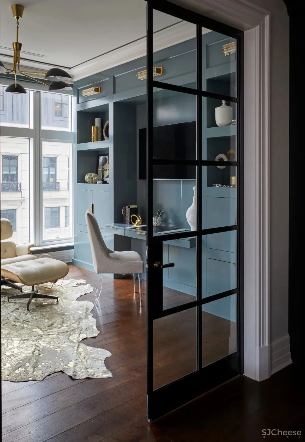 Donna Mondi 色彩视觉 与众不同