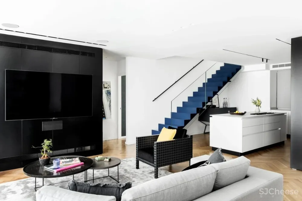 经典黑白 时尚跳色,玩出高级感