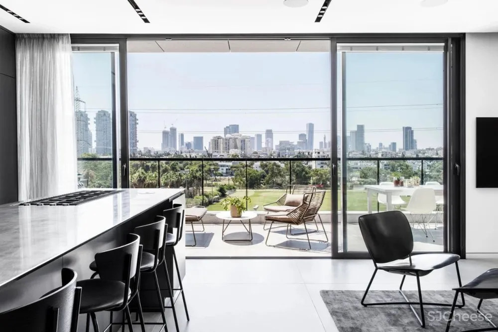 经典黑白 时尚跳色,玩出高级感