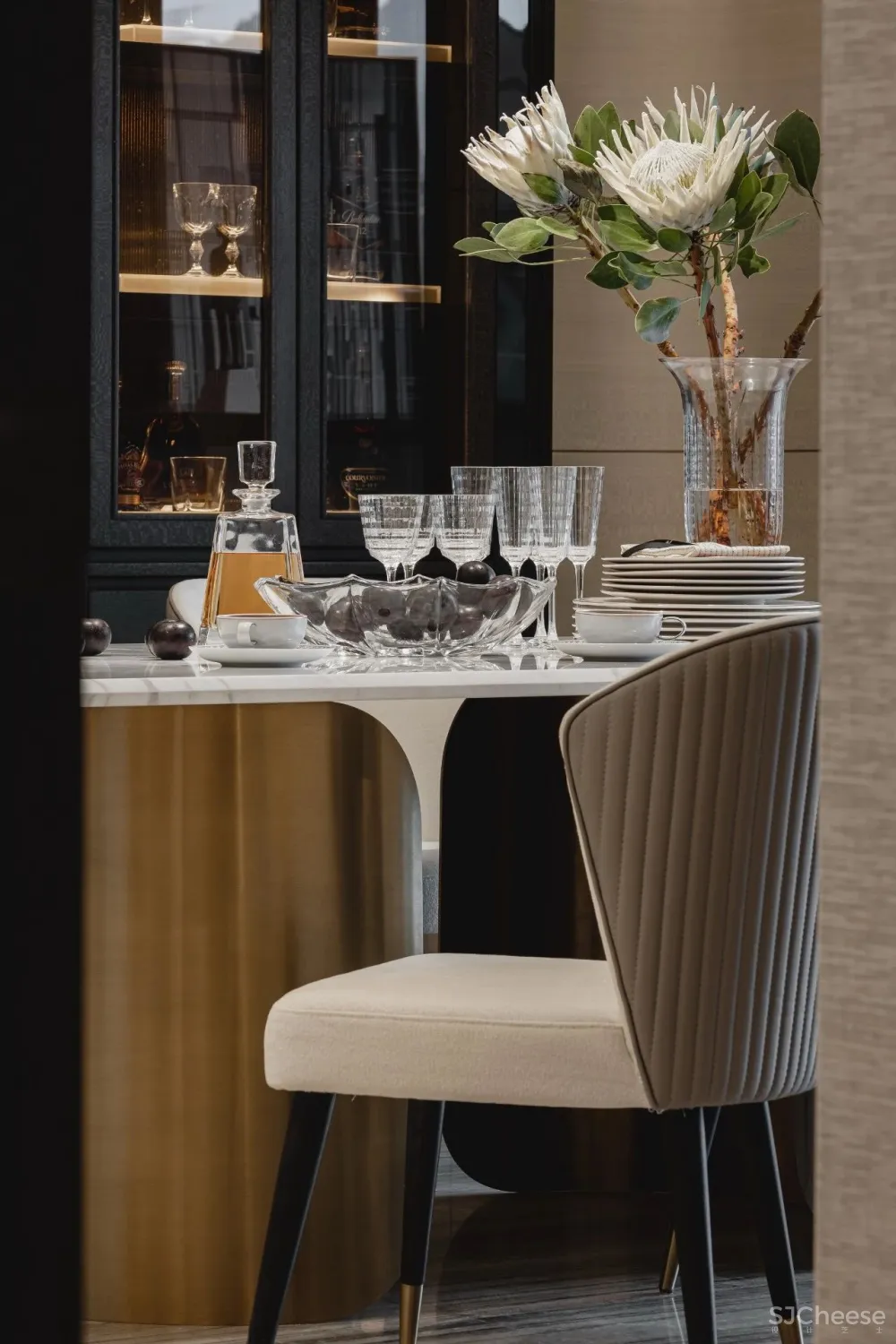 住宅丨现代 —— 都市繁杂后归于内心的对话