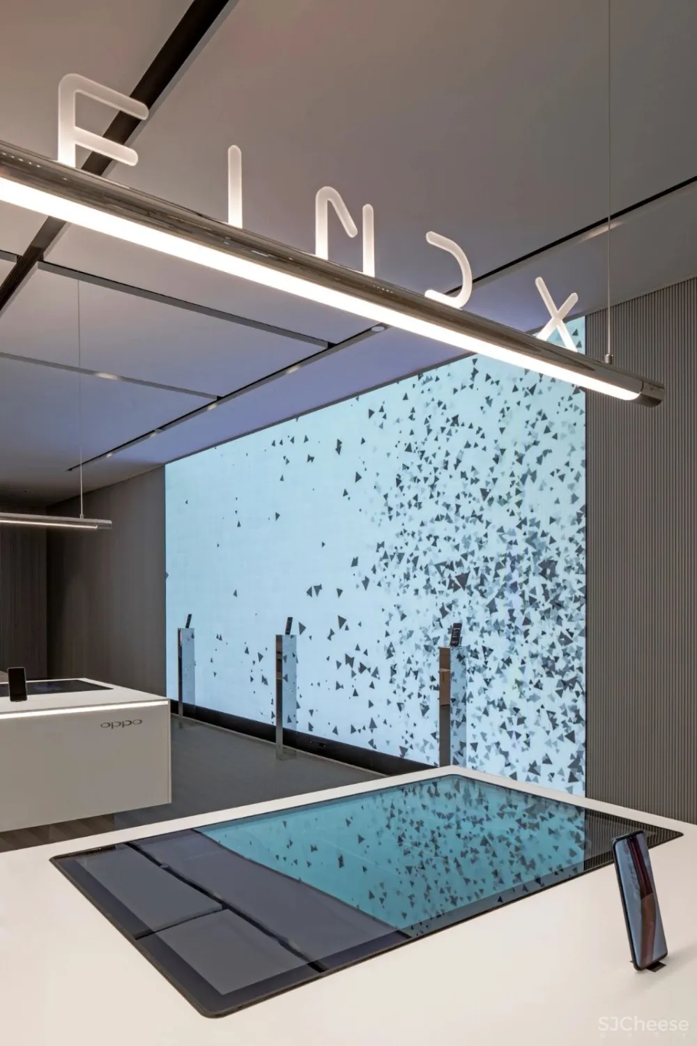 新作 | 东仓:OPPO 新加坡旗舰店 3.0 版本,零售空间的时尚艺术