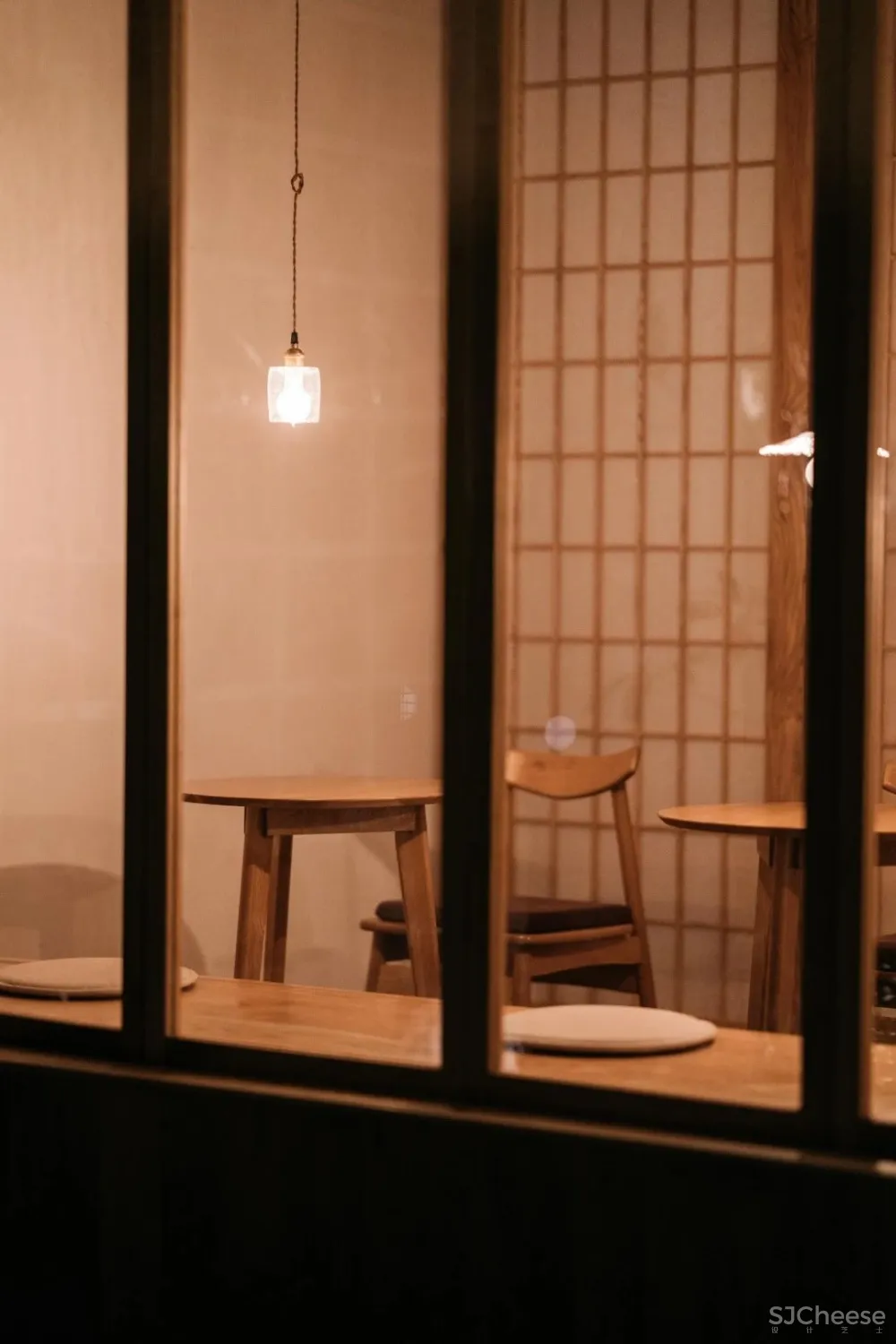 别止:重庆南山上的白房子,让人“重返18岁”