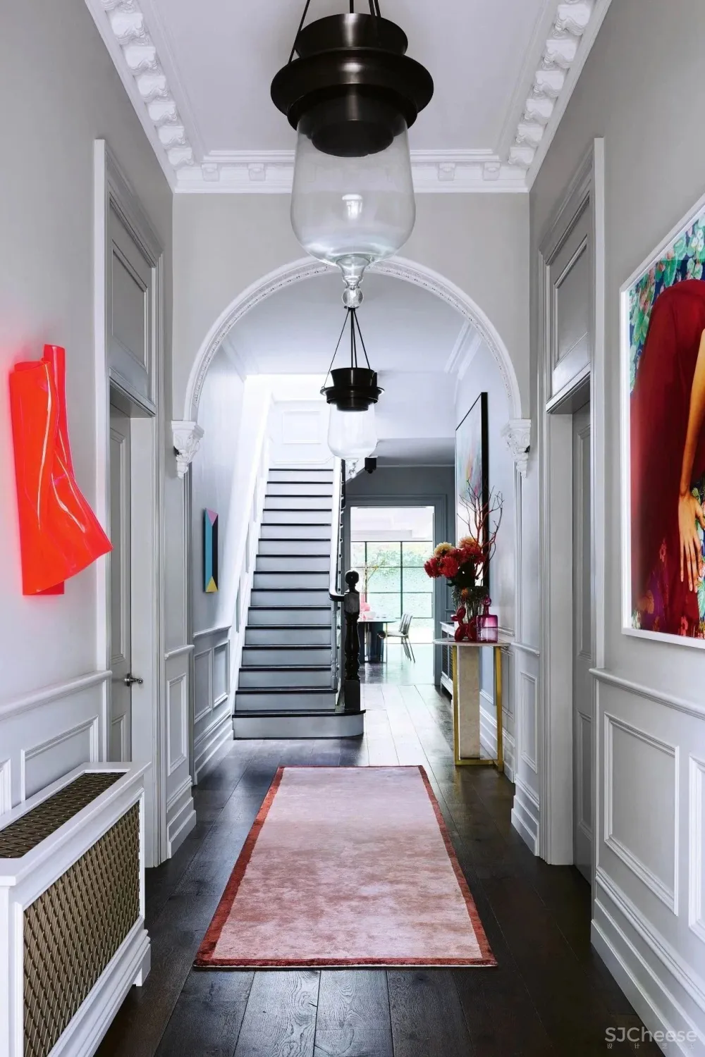 复古 轻奢,与浪漫主义撞个满怀。