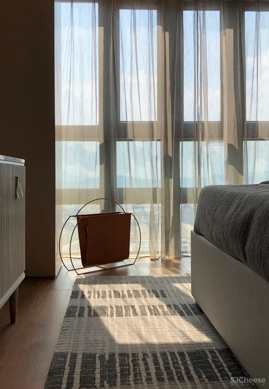 248m² 顶层复式，演绎温润质朴的生活美学