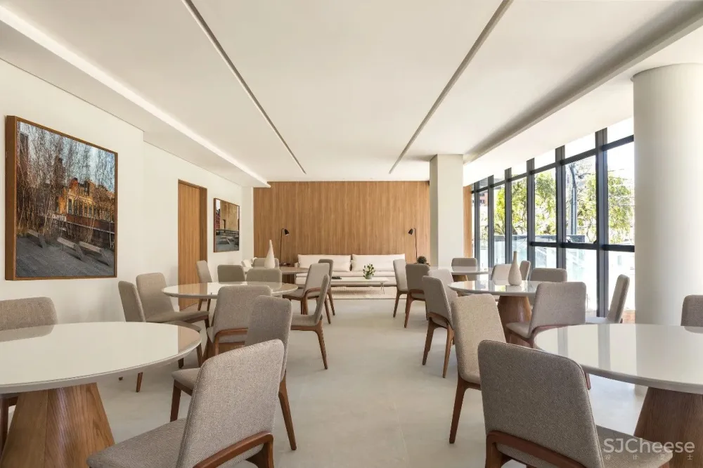 330m²顶奢复式的简约气质,低调而奢华