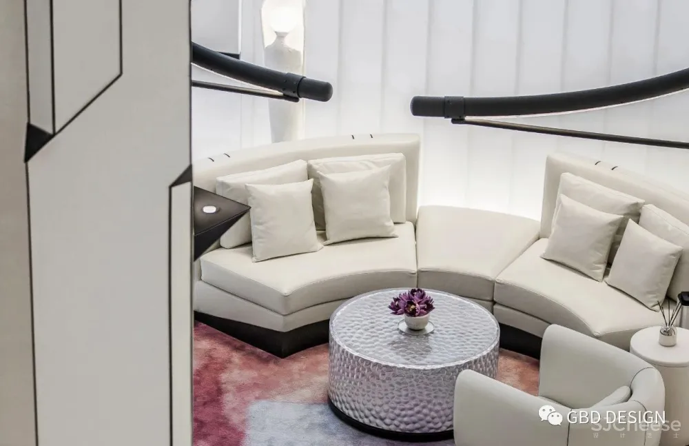 新作|神圣的空旷—沈阳中海和平之门售楼部