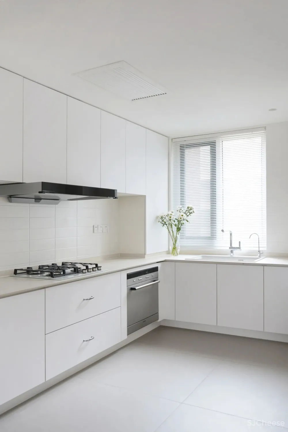 180㎡普通两居室,出彩全靠砸墙和抬高?