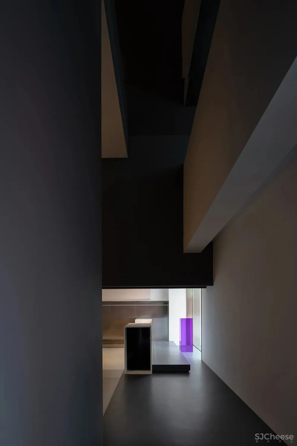 南京观至空间设计丨O2 买手店