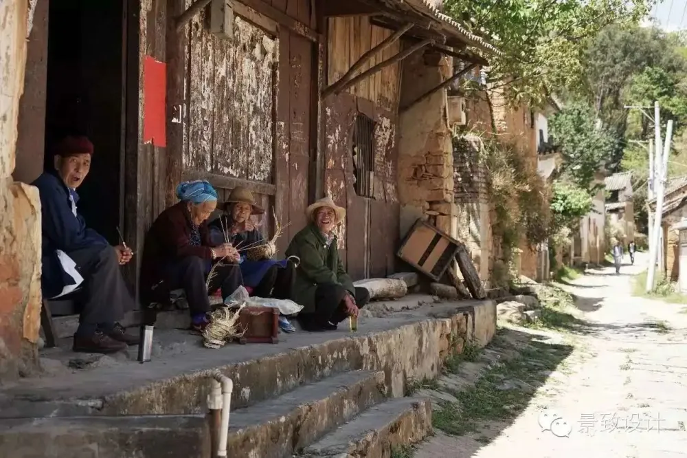 舒坦:在大理凤阳邑喝茶、洗片,他的“原生”乡建有何特别?