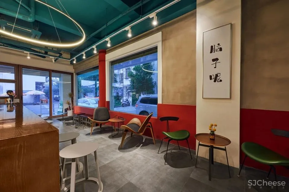 新作 胡扯咖啡——红与绿的碰撞,苏州 王媞