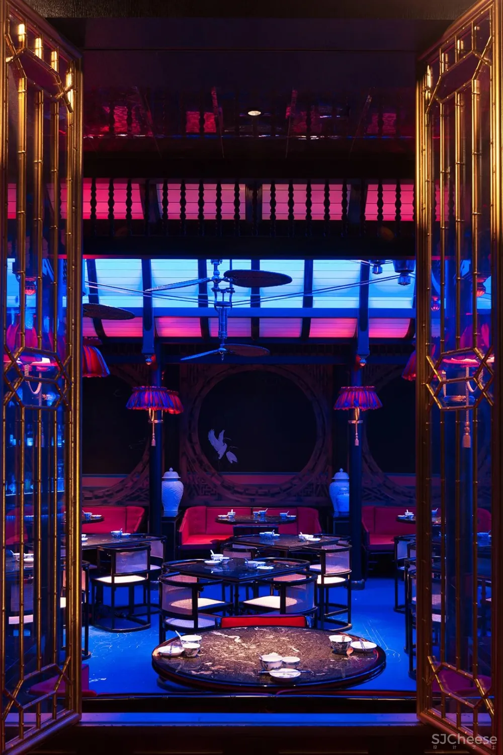 弄设计:得云茶楼成都太古里店,一幅美丽的画卷!