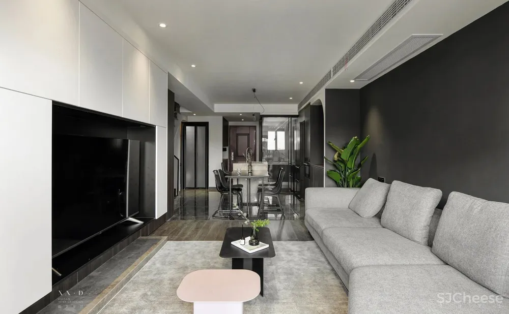 黑白简约,硬朗与温馨的平衡 晓安设计