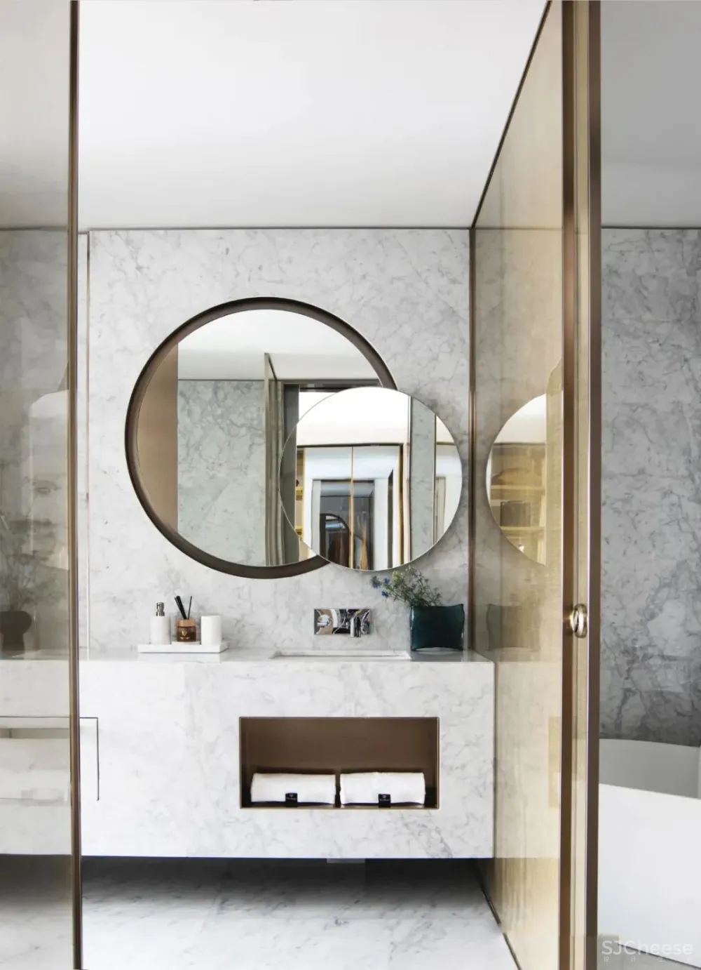 Kelly Hoppen设计新作丨成都托尼洛·兰博基尼中心！