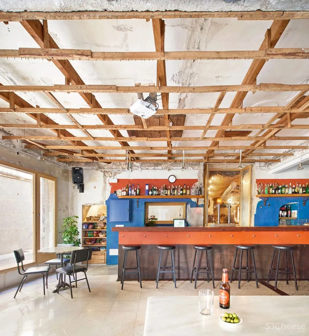 为与不为:Lliro家族音乐咖啡厅