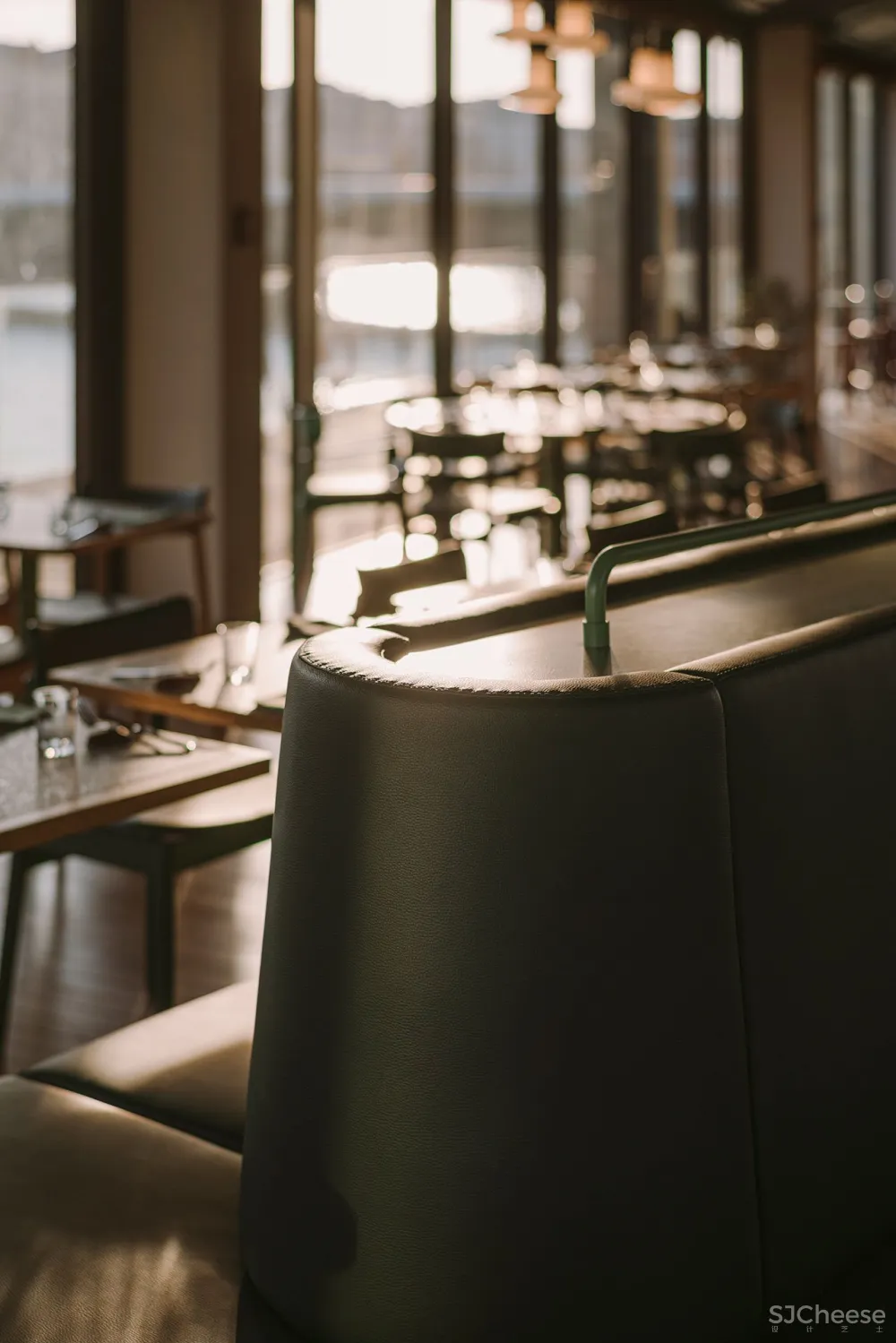 BUCK.STUDIO的MARTIM餐厅将葡萄牙的味道带到弗罗茨瓦夫