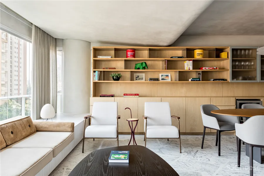 165㎡ 两室一厅, 阳台这样设计让客厅增大一倍