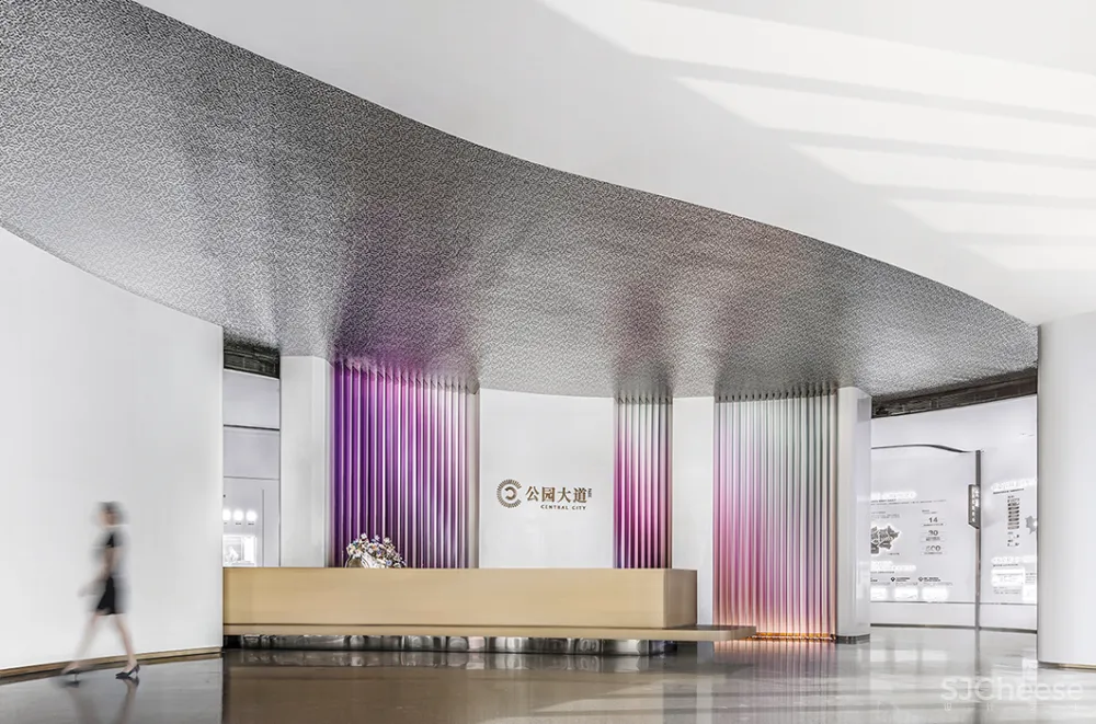 设计:遇见欧若拉!