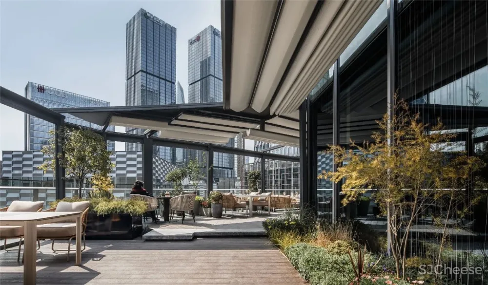 把水做到顶上的餐厅 曾建龙