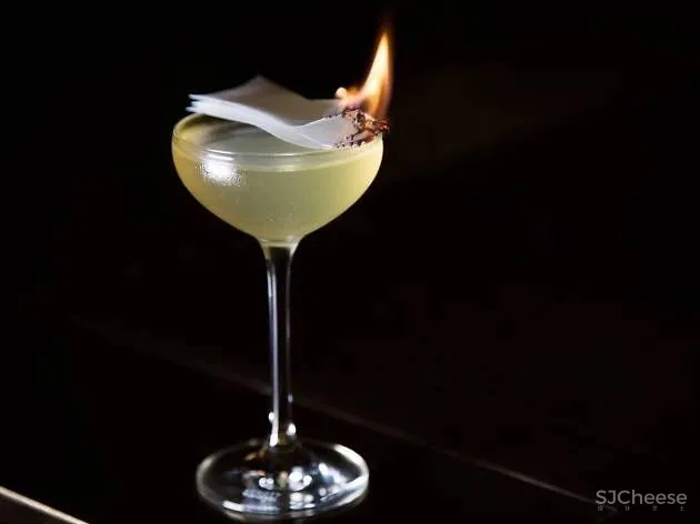 入口简陋到像WC,这个酒吧凭什么,连续两年成为“中国最佳酒吧”?