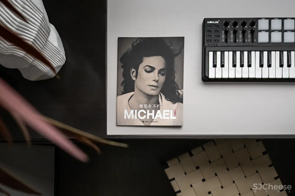 万科-璞辉联手打造「好色」生活,引领「改善居所」的审美进化