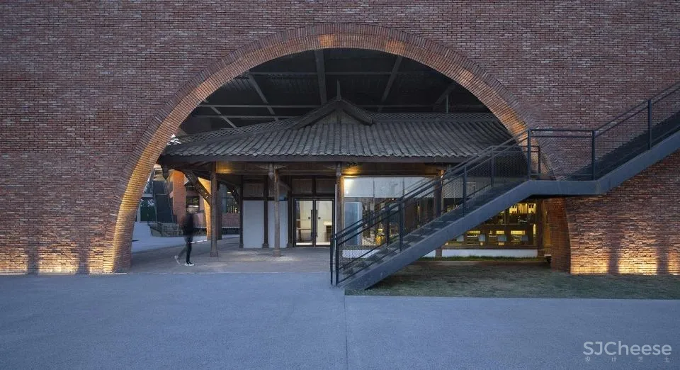 乡建如何不落俗套?15个最佳乡村建筑!