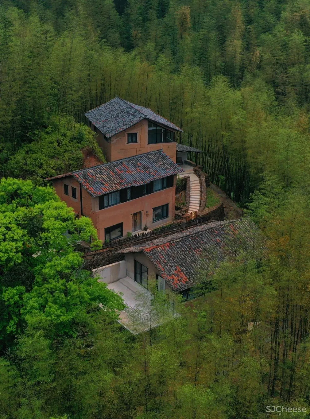 吕晓辉:“裸心”背后的建筑师,一直在和什么较劲?