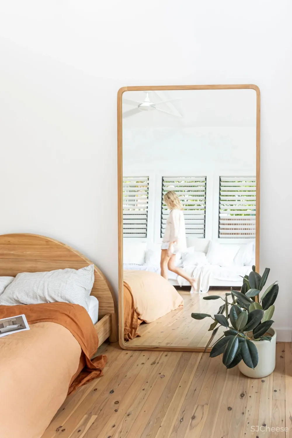 家居圈的时髦精都是这么用镜子的......