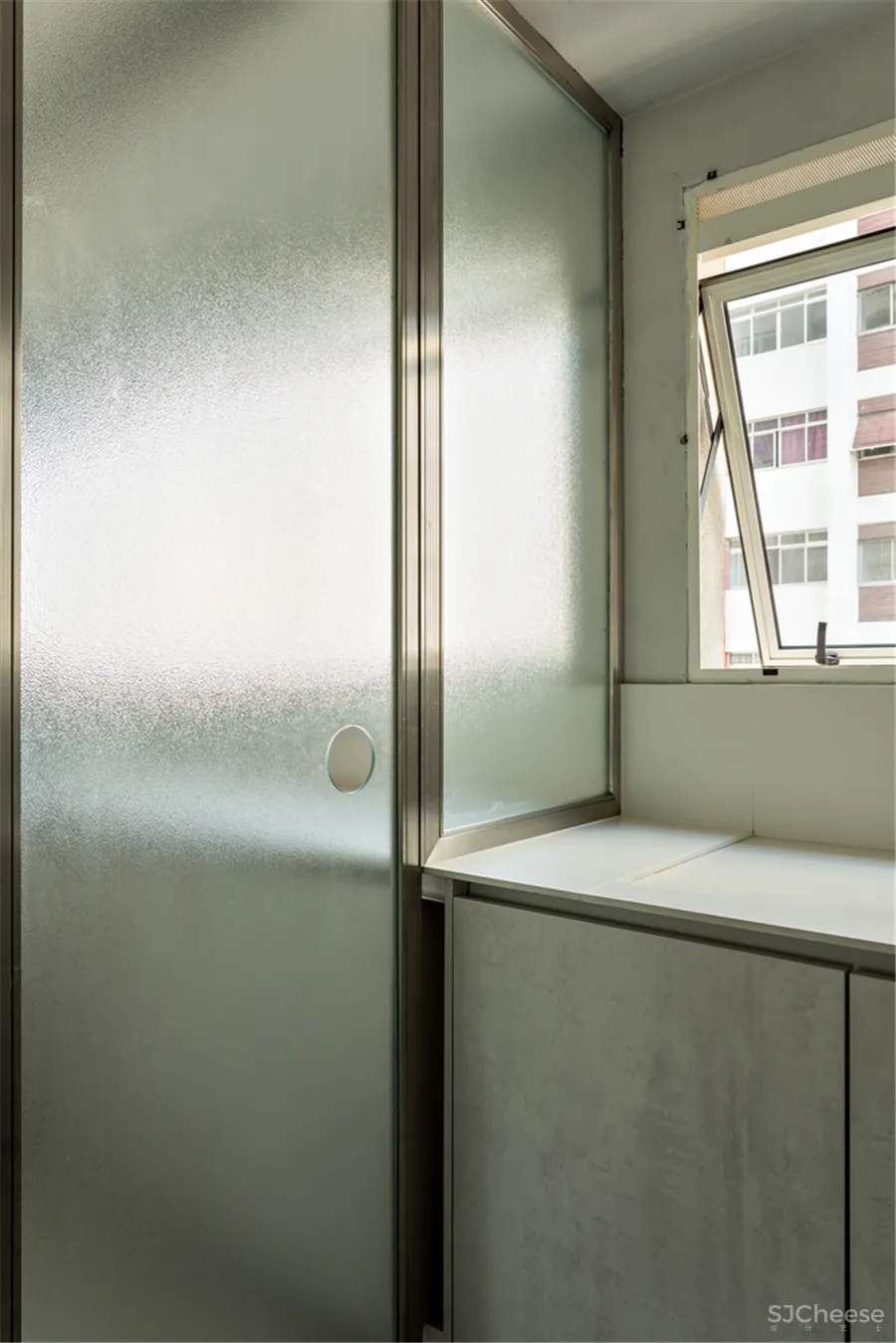 165㎡ 两室一厅, 阳台这样设计让客厅增大一倍