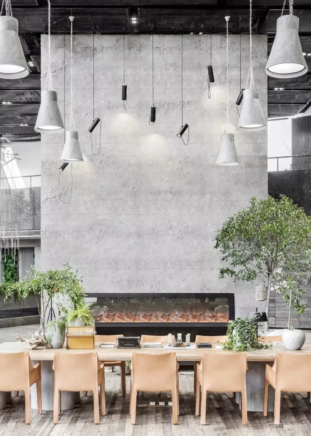 水泥墙，安之若素的静谧美学格调