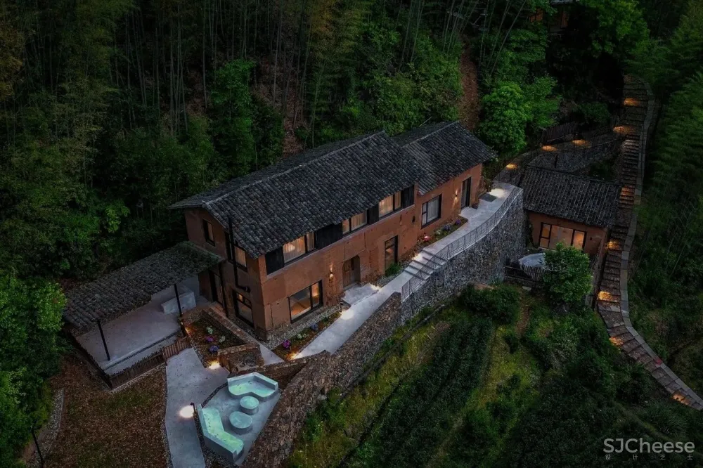 吕晓辉:“裸心”背后的建筑师,一直在和什么较劲?