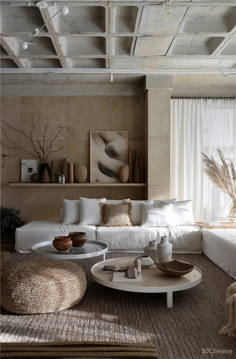 愿有一间小阁楼,与你相拥听海