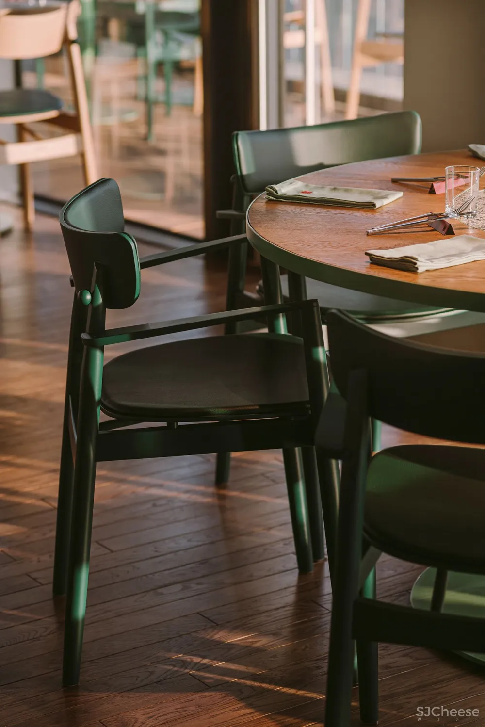 BUCK.STUDIO的MARTIM餐厅将葡萄牙的味道带到弗罗茨瓦夫