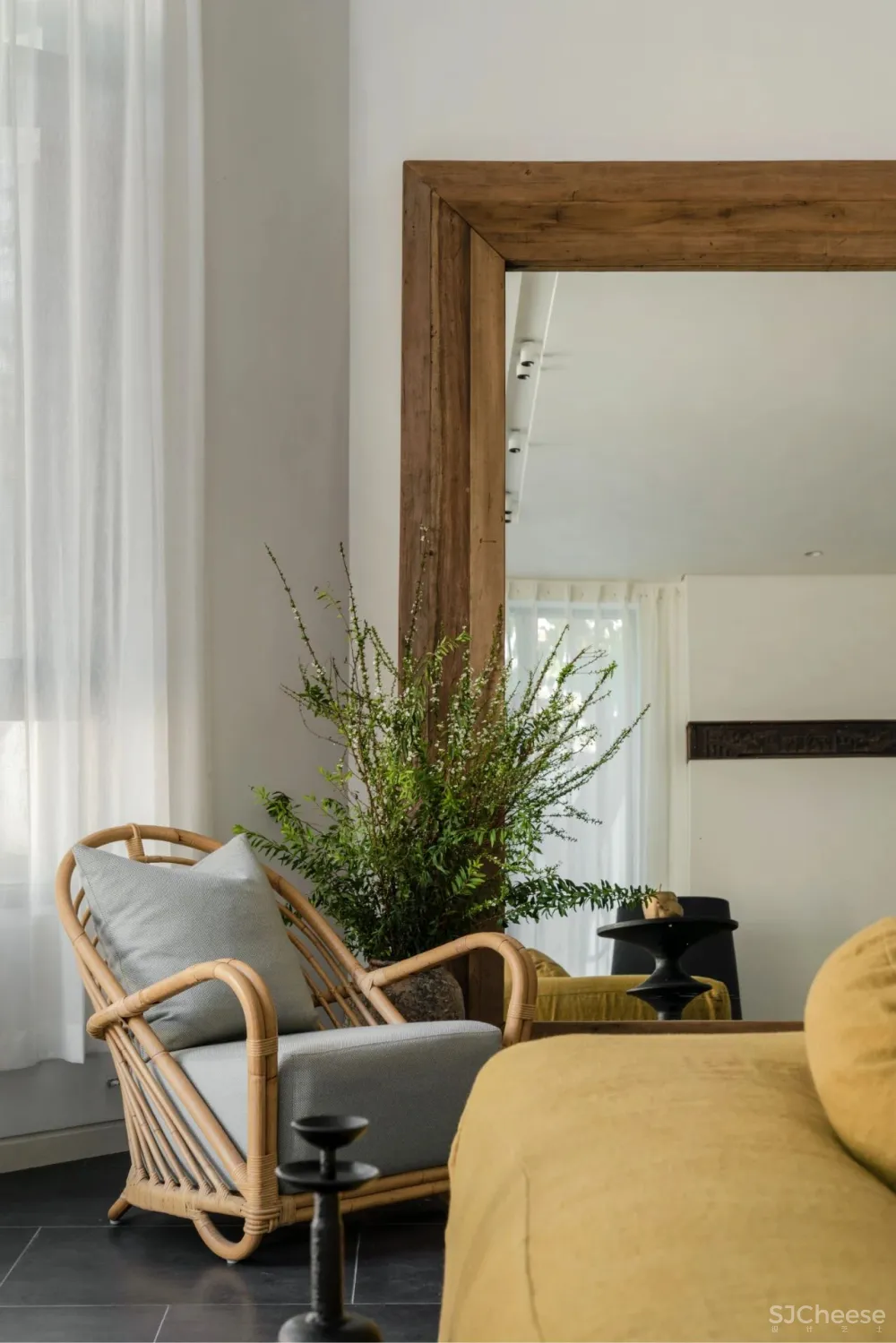 1100㎡独栋别墅使用13年后翻新，网友：给设计师跪了！（附改造前图）