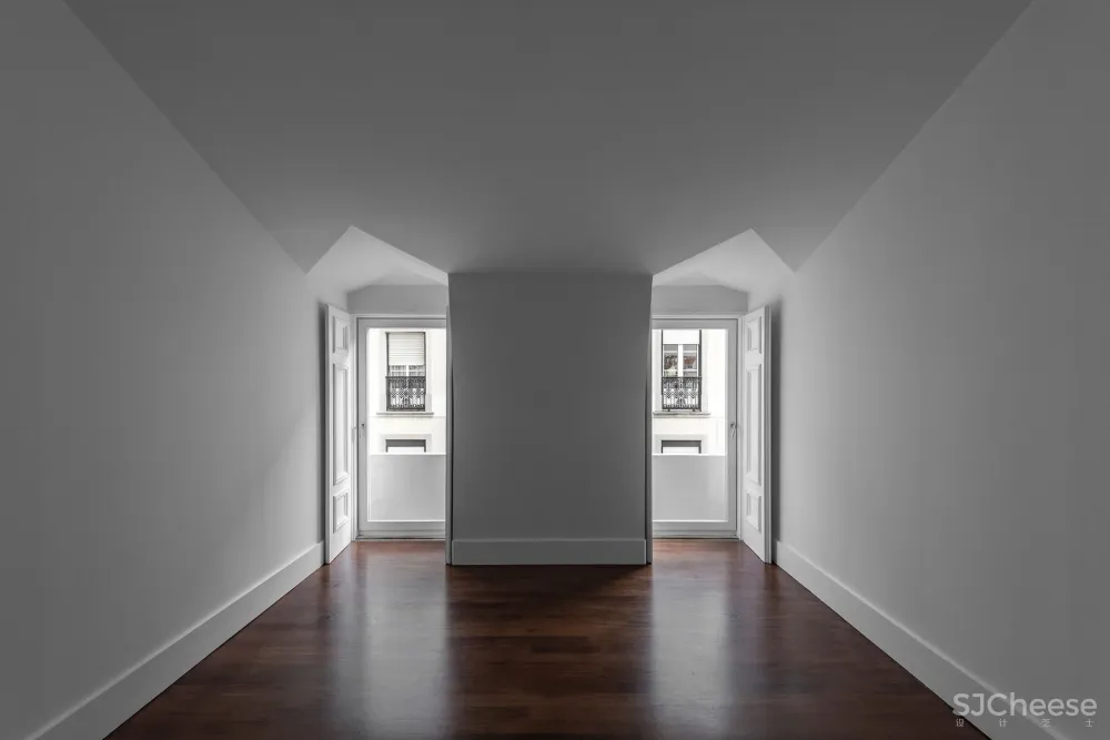 SIA Arquitectura 将里斯本的一座历史性的联排别墅改造成两座现代住宅