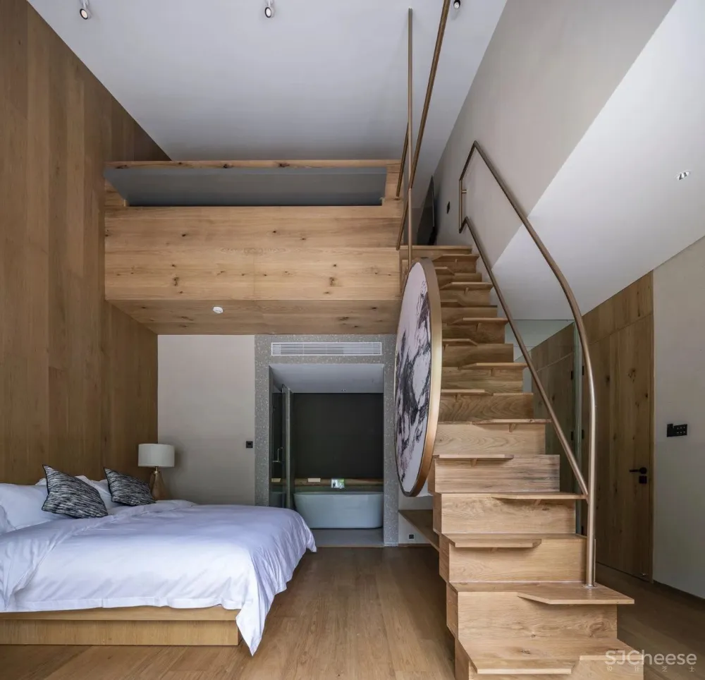 新挖到的隐秘玩水地, 直接睡入山溪间! 还原宫崎骏动漫里的夏天, 秒回无拘束童年时光