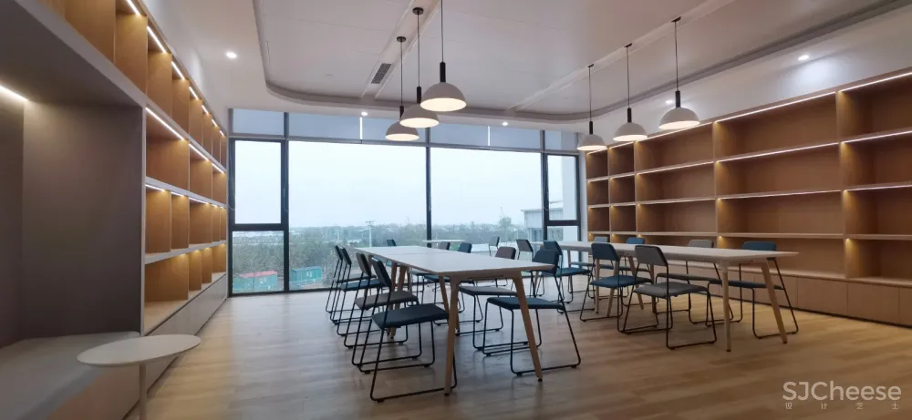 环境与空间 / 空间与人的.融合 - 国品乳业办公空间设计