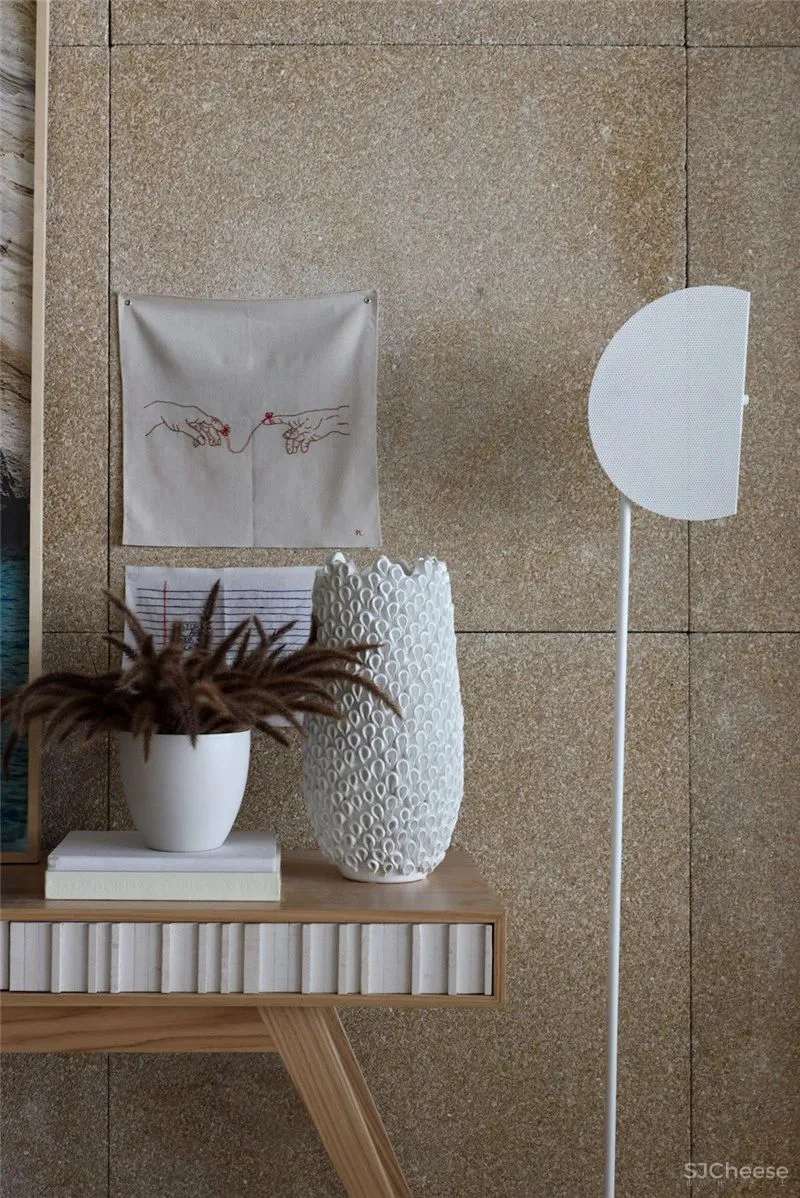 愿有一间小阁楼,与你相拥听海