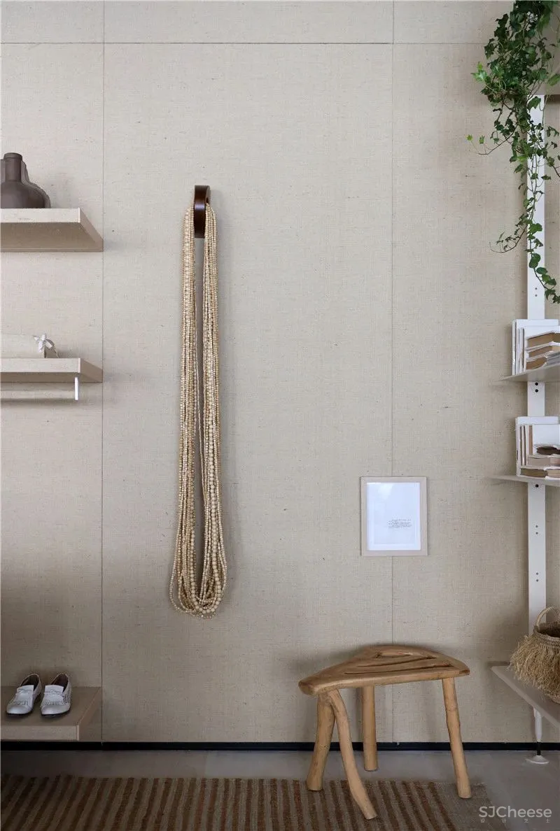 愿有一间小阁楼,与你相拥听海