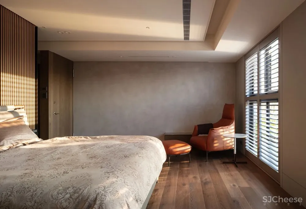 233㎡ 挑空设计,百叶窗这样用更高级