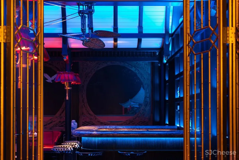 弄设计:得云茶楼成都太古里店,一幅美丽的画卷!