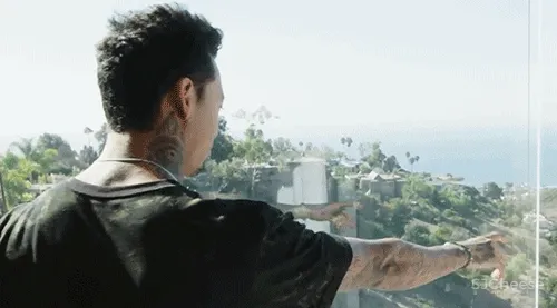 94年小伙买下近500m²豪宅,5间卧室,面朝大海,每一寸都是自己挣来的