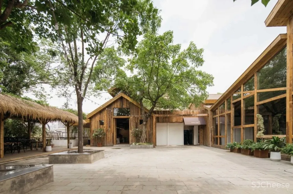 TavieLand塔未:在成都三环边,解锁一个法式“平行空间”