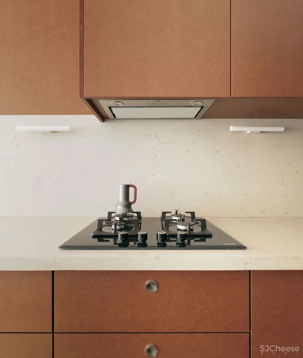 70㎡的老房改造, 开放式布局让空间更明亮!