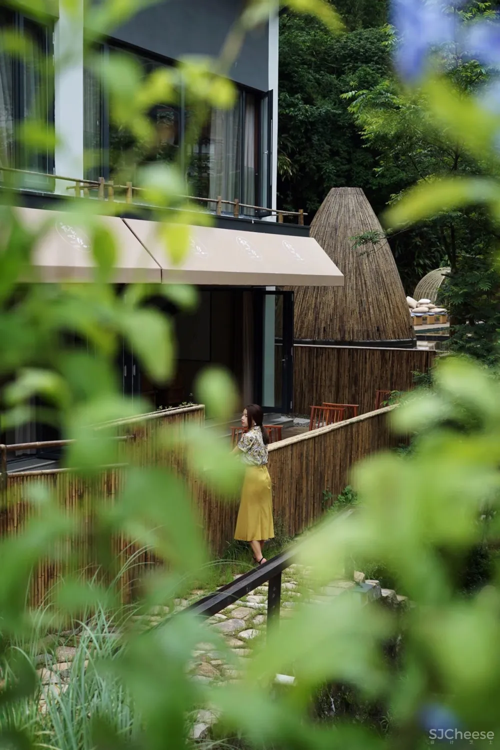 新挖到的隐秘玩水地, 直接睡入山溪间! 还原宫崎骏动漫里的夏天, 秒回无拘束童年时光