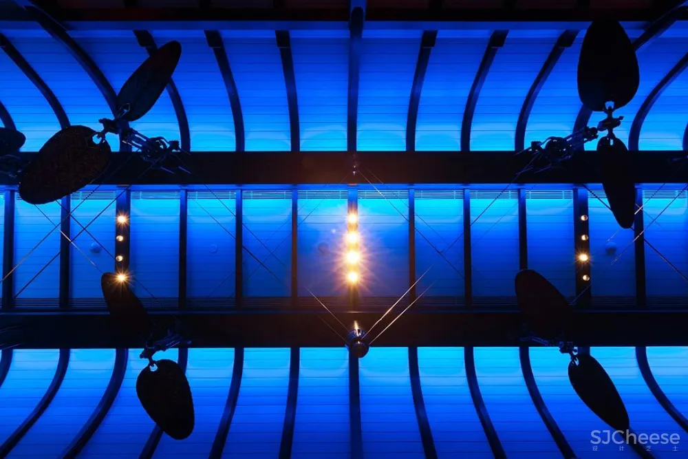 弄设计:得云茶楼成都太古里店,一幅美丽的画卷!