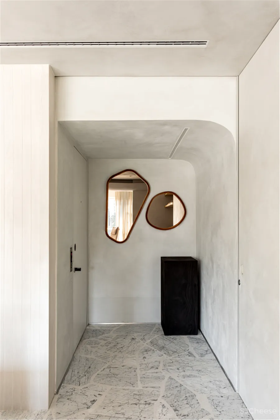 165㎡ 两室一厅, 阳台这样设计让客厅增大一倍